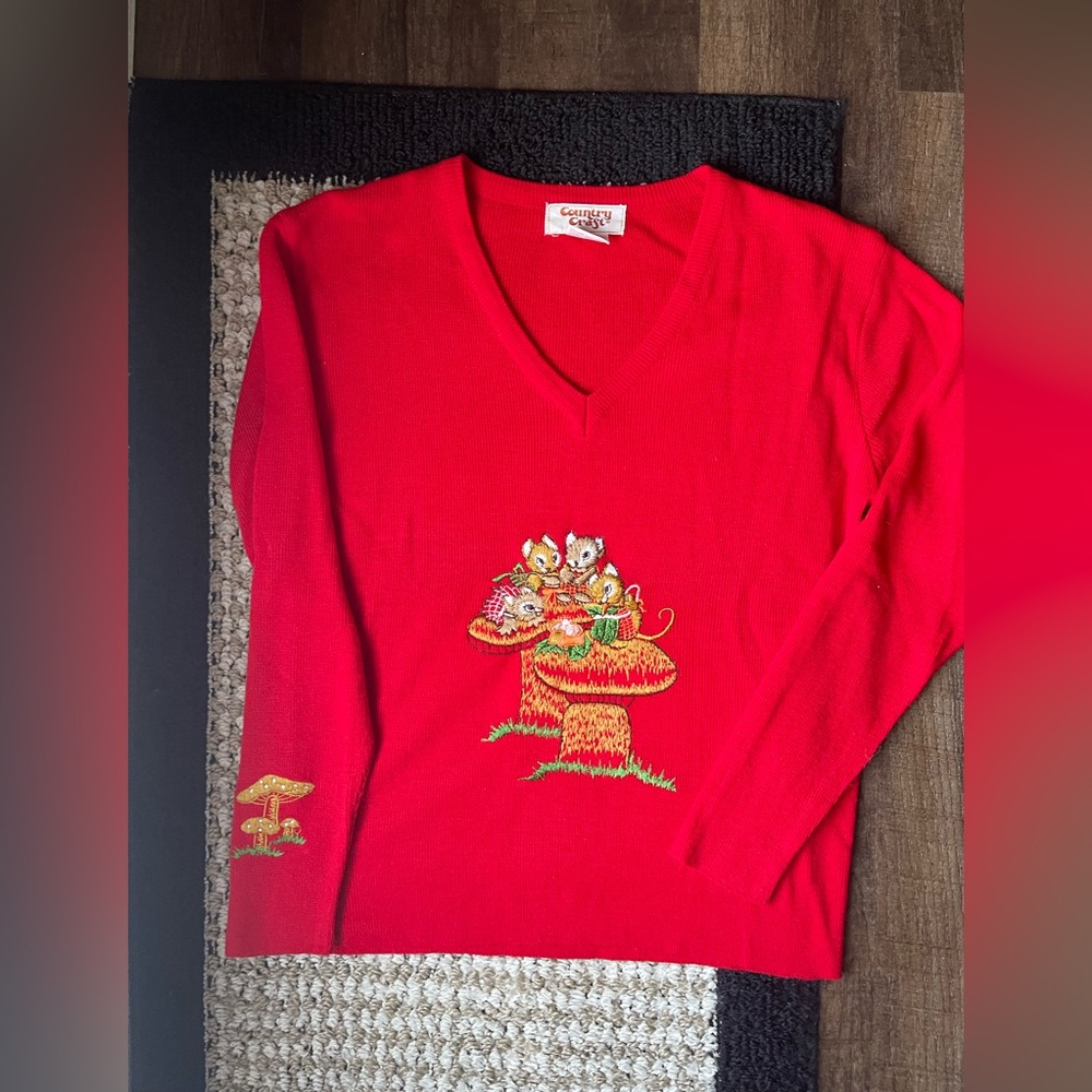 Vintage embroidered mouse mushroom sweater
